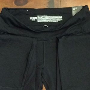 NWT....Knockout Victoria Secret’s Sport Tight